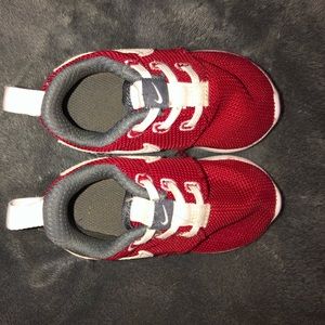Toddler Nike red and white slip ons US 5C
